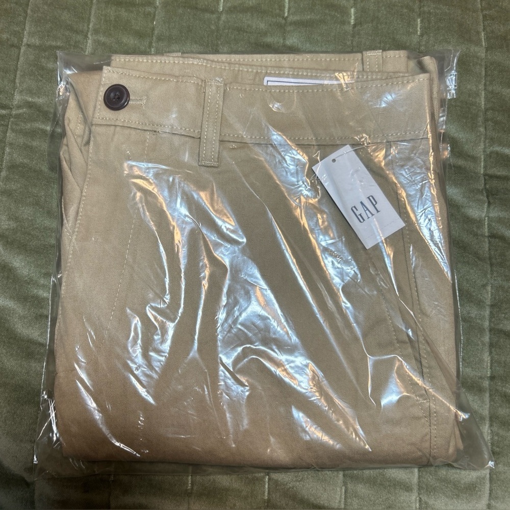 GAP Men’s Modern Straight Khakis, 32 X 30 - Picture 7 of 8